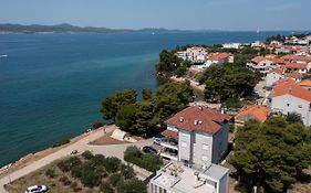 Lila Apartments